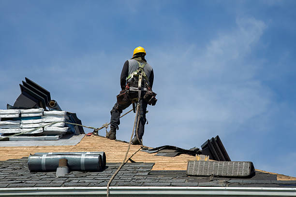 Professional Gutter Installation technician working in Ford, VA